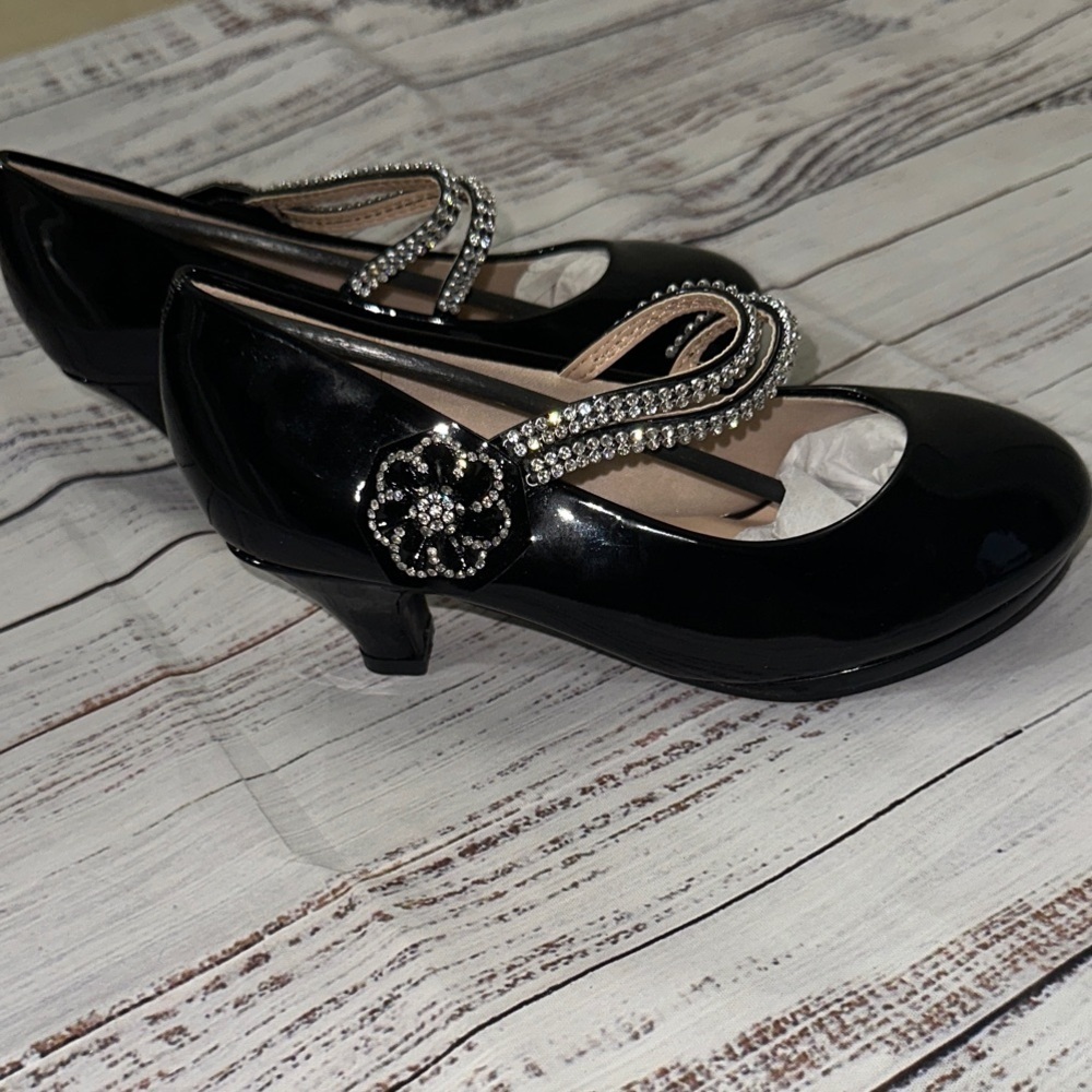 Link Black Dress Shoes with Rhinestone
Straps Sz. 3
